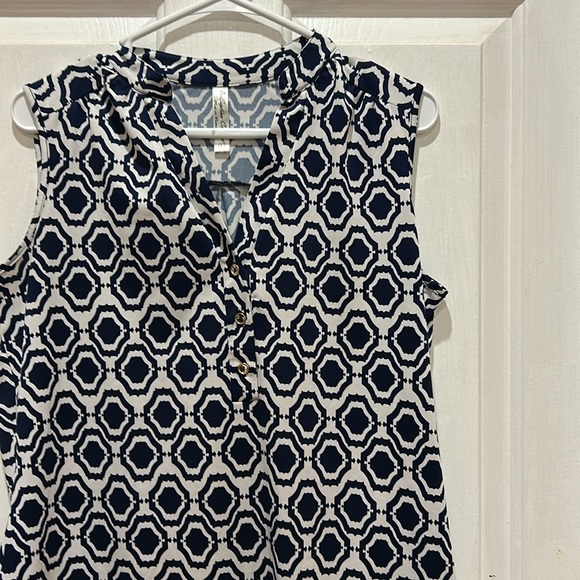Perception Concepts Sleeveless Top. Button Detailed Navy Blue & White.Size L. - Picture 1 of 10